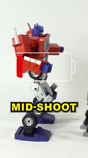 My Robosen Elite Optimus Prime Died Mid Shoot #transformers #optimusprime #transformersriseofthebeasts #riseofthebeasts #transformersmovie #robosen #robosenoptimusprime #transformersfunny