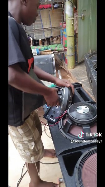 full range installation at sound embassy #soundembassy #speakerbox #speaker #speakerfactory #speakermakers #speakermanufacture #fullrangespeakers #uganda #ugandatiktok #learnontiktok #viral