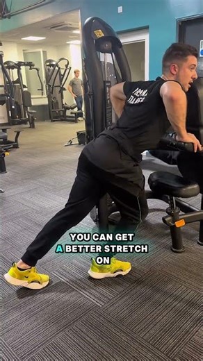 Try this Dip Machine Variation for Lower Chest 💪💯