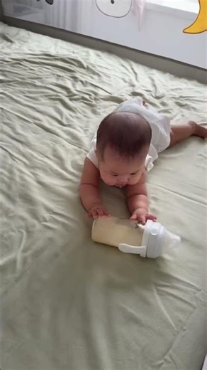 Funniest Baby Moments That Melt Hearts 🍼💕#FunnyBaby #CuteBaby #BabyReaction #shorts #viralbaby #fyp