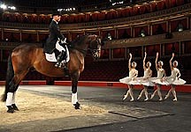 Lee Pearson rides into the Royal Albert Hall - Horse & Hound