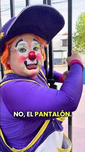 He wants to buy it 😂 #comedy #clowns #humor #funny #viral #payimaniaks #laughs #youtubeshorts