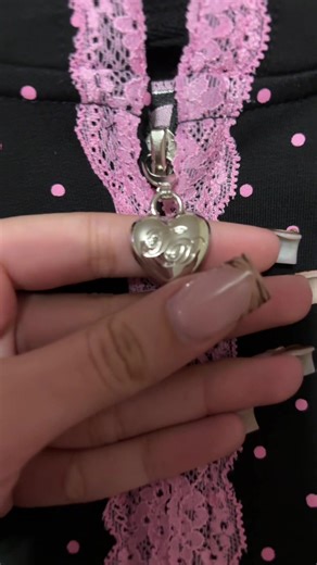 officially my valentines day set tmr 😋 pls bring back in stock ur neapolitan set pls truth or dare @TruthorDare #shoppinghaul #truthordare #haul #unboxing #clothing