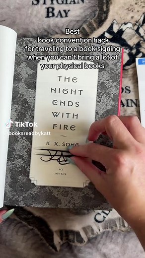 Smart Travel Tips for Book Signings