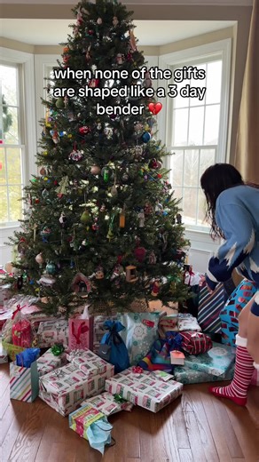 santa forgot me this year 😭💔