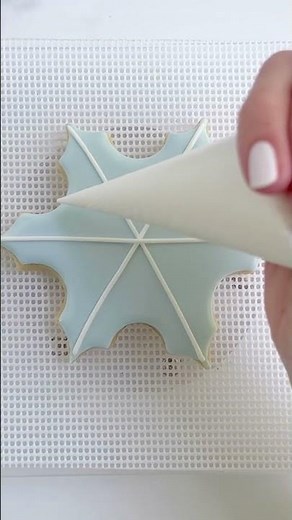 Decorating a Snowflake Cookie with Royal Icing