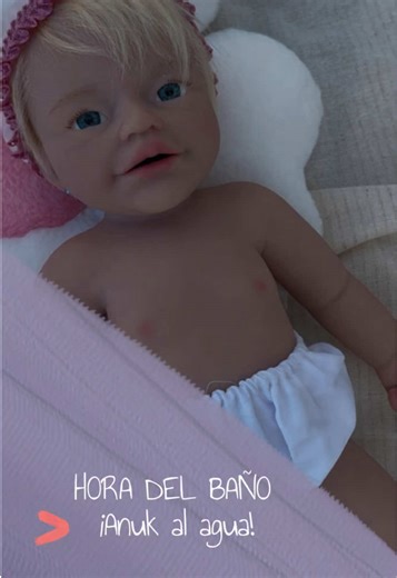 Sol, agua y dos Anuk listas para jugar 🫧☀️ Si te gusta jugar con bebés reborn, ¡síguenos!