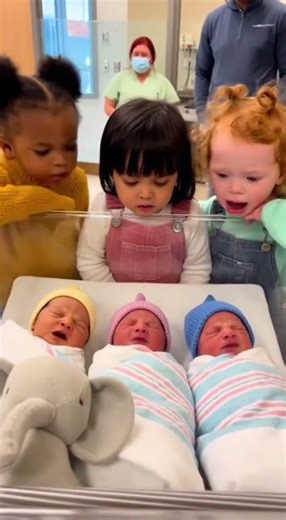 Toddler Scientists Meet Real Babies Hilarious Reaction