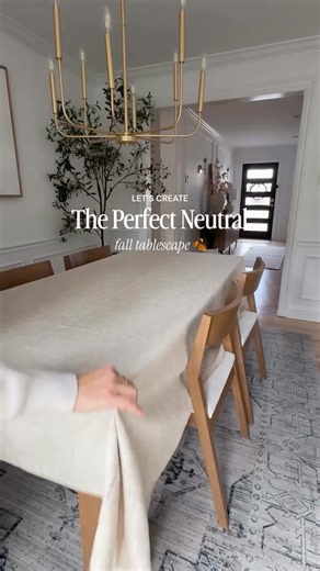 Timeless neutral tablescape ideas