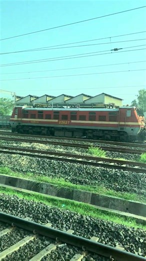 WAP4 with Goods Train ?? What is happening in Indian Railways !!
