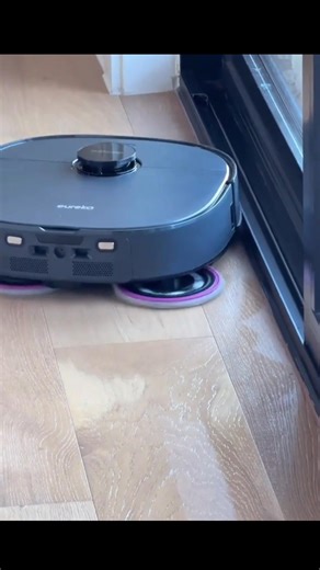 ✨ Novi revolucionarni robot za pranje podova – besprijekorna čistoća bez napora! CLEANMASTER™ S3 pere, usisava i dezinficira do 98% učinkovitije od tradicionalnih sustava. Savršen za parket, pločice, mramor i laminat! ✅ 3-u-1 sustav: pere, usisava i dezinficira u jednom potezu ✅ Pametno prskanje vode uklanja prašinu i bakterije ✅ Tih i autonoman – čisti i ispod namještaja ✅ Baterija visokih performansi do 90 minuta rada 💥 -60% popusta samo danas! 🚚 Dostava u roku 24/48h diljem Hrvatske 💶 Plać