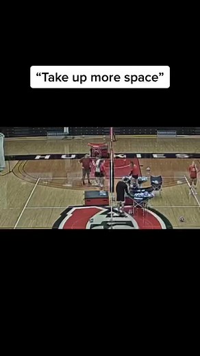 #greenscreenvideo #d2 #collegevolleyball #stcloudstateuniversity #volleyballtiktok “nice slow down”