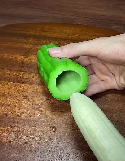 Cucumber and Banana Dessert Preparation Steps