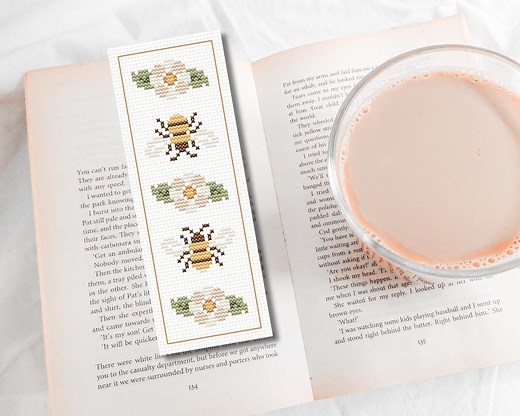 Bookmark Cross Stitch Pattern, Bee Cross Stitch Pattern, Flower Cross Stitch Pattern, Gift for Book Lovers, Mini Cross Stitch Pattern Pdf - Etsy