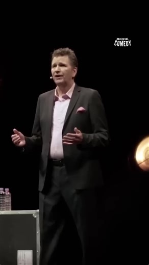 Stewart Francis makes poop pretty punny 💩 #StewartFrancis #Puns #dryHumour #standUpComedy