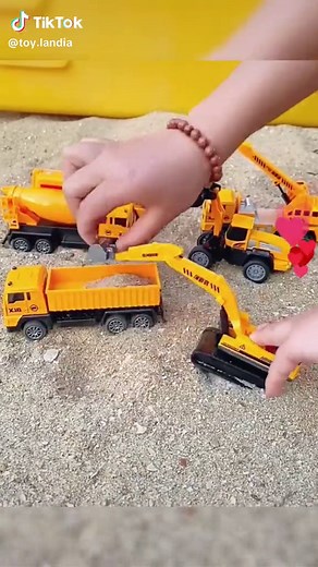 #toyexcavator #excavatorforkids #constructiontoys #constructiontoysforkids #toysforkids #toysforchildren #toysoftiktok #toy #tiktok #fyp #foryou