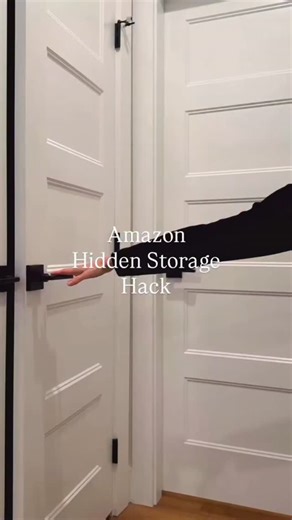 FIND HUB on Instagram: "AMAZON HOME 🏡 FIND. LINK 🖇️ https://amzn.to/3YBNKcE 🔗 COMMENTS 🔗 ULG 1 Pack Over Door Organizer with 5 Large Pockets 10 Mesh Side Pockets, 44 lbs Weight Capacity Hanging Storage Organizer with Clear Window Kids Toys, Shoes, Diapers, Dark Grey, 5 Layers #WinterFashion #CozyStyle #SnowStyle #ColdWeatherChic #WinterWardrobe #LayeredLook #WinterOutfitInspo #FashionOnIce #StayWarmLookStylish #SnowDayStyle #WinterOOTD #SweaterWeather #FrostyFashion #ChicLayers #WinterVibes