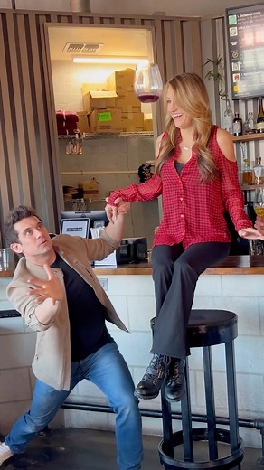 Xavier Mortimer on Instagram: "Girl Levitates in a Bar  Follow here ➡️ @xaviermortimer  @servehzah  @lesreymondfilm @orelienmagic #bar #bier #wine #goodtimes #girl #magic #lasvegas #magician #illusion #levitate #show"