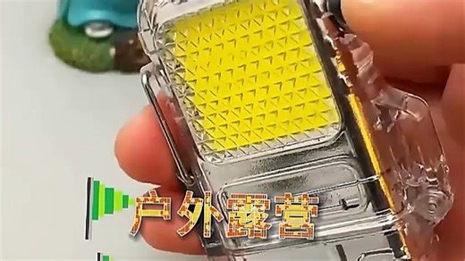 TorchLight打火机带手电筒功能，适合户外露营、停电应急照明。点火稳定，灯光亮且持久，手持轻松，实用性强，家人一致好评！