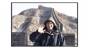 As a first-year student at Duke, Dr. Walker Robinson, T ’00, G ’01, M ’09, H ’12, sang the Chinese national anthem on the Great Wall of China with members of the Duke Chapel Choir and Duke Chorale. The experience was part of the Chapel Choir’s tour of China during the winter break of 1996–97, for which he had received a full scholarship. “To be a part of that group, to be representing Duke in a newly opening country, to be singing, to be lending one voice among many was an absolutely stunning mo
