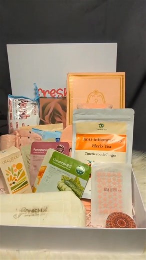 IT'S FINALLY HERE! Freshly is officially LAUNCHED! For months, I've poured my heart and my nursing expertise into creating something truly special - a brand dedicated to making your period a time of comfort, not compromise. You told us you're tired of irritation, debilitating cramps, and missed days. You deserve better. You deserve products that actually help you Feel Good and Flow Good. Today, we're so excited to introduce our 4 curated kits: 🌸Standard Pack: Your everyday essentials, done righ