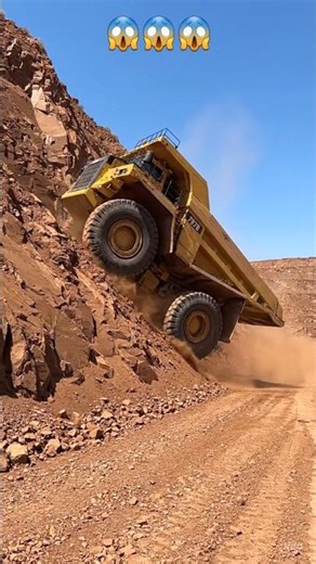 World’s Largest Cat 797B Dump Truck Conquers 90° Mountain Road 😱‼️
