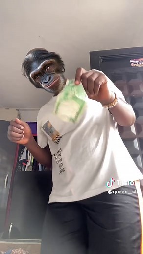 Queen chi (@queen__chi)’s videos with original sound - 𝗠𝗥𝗦𝗢𝗙𝗧 𝗟𝗬𝗥𝗜𝗖𝗦 ☆