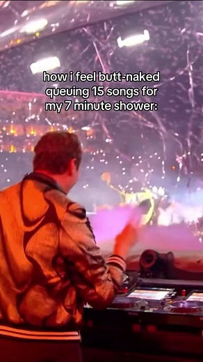 I’m always the headliner… 🚿🛀 #NCS #nocopyrightsounds #newmusic #playlist #tiesto