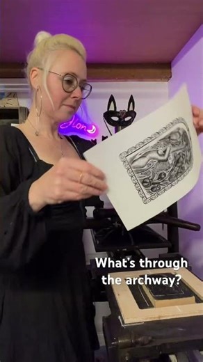 A cute lady of course… #printmaking #artandcraft #art #linocut #letterpress