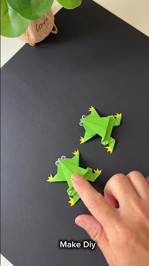 How to Make a Jumping Origami Frog 🐸 | Easy Paper Frog That Really Jumps! #froglets #viralshorts