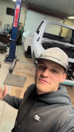 Starting to see a trend here #truck #clean #dually #lifted #wheels #alcoas #diesel #cummins #dodge #restoration #build | Squeeze Swaps