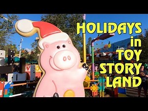Toy Story Land Holiday Decor and Songs for Alien Swirling Saucers