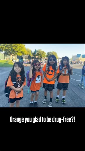 These Lomita leopards wore orange to show that they choose kindness and choose to live drug free! | Lomita STEAM Magnet