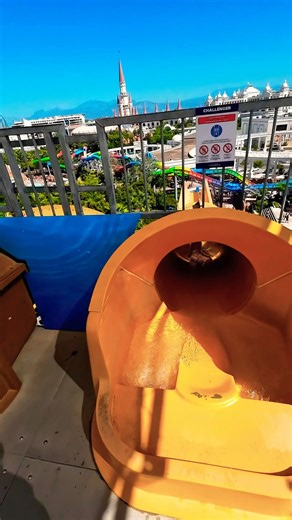 Extreme Waterslides: The Kamikaze Experience