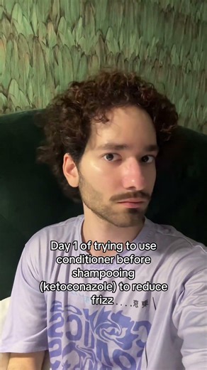 Conditioner before shampooing for frizzy hair