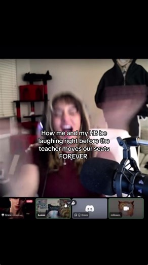 This made my stomach hurt from laughing dude I swear #e11ysa #ellysa #ellysayagho