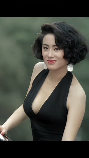 Andy Sun on Instagram: "Beautiful, Sharla Cheung / Cheung Man / Zhang Min (*＾＾*)// 💕💕💕 Masa Muda dan kini diusianya 57 tahun ♥♥♥ #sharlacheung #beautiful #flashback #Hongkongmovies #Hellohongkong #inspiration #andysun #hongkong #happynostalgia #hongkongactor #legend #hongkongfilm #nostalgia #nostalgic #kenangan #1990s #happymemories #memories #classic #bringbackmemories"