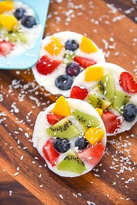 Frozen Yogurt Fruit Bark Cookies