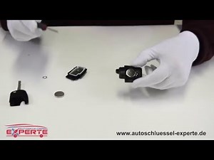 How to replace the battery of a Ford key?