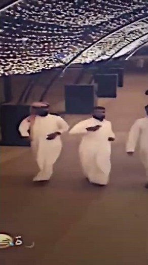 شباب سعودين مع اغنيه عراقية/حبيبي وراح للبصره 🕺😅
