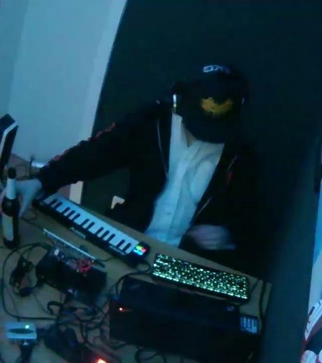 One At A Time | #livelooping #raspberrypi #deephouse