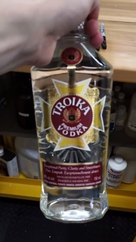 Making a vodka popsicle with liquid nitrogen