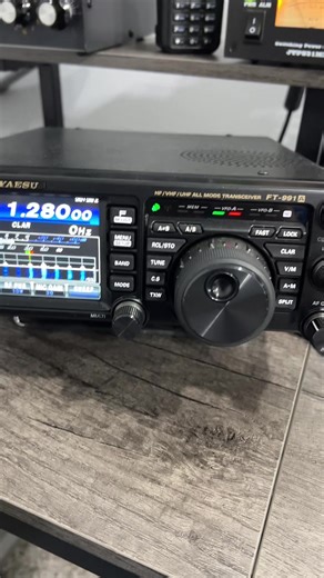 Exploring Ham Radio and Country Music on Medium Wave