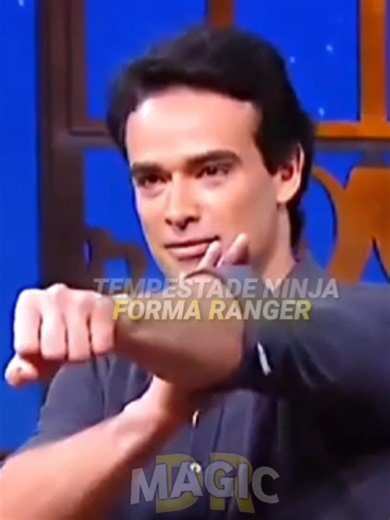 Glenn McMillan como Dustin em Power Rangers Tempestade Ninja