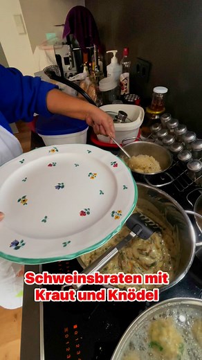 4.1K reactions · 106 shares | #schweinsbratenmitSemmelknödelundSauerkraut Mahlzeit | Nid Mayrhofer | Facebook