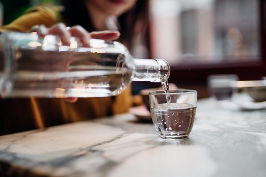 Seltzer Or Water? Experts Reveal Which Is Better For You