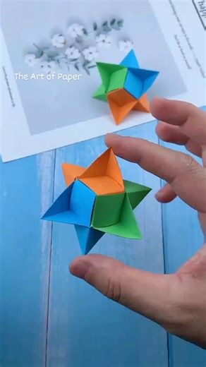 The Art Of Paper on Instagram: "Make a super fun fidget spinner in just a few steps! #kindergarten #kindergartencrafts #kindergartenhandmade #kidsfun #kidsfunactivity #kindergartencraft #theartofpaper #handmadediy #handicraft #reelsinstagram #igreach #instagrowth #crafts"