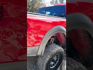 Ford Raptor flexed off road