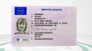 Driving licence WARNING - Students MUST do this or risk landing £1,...