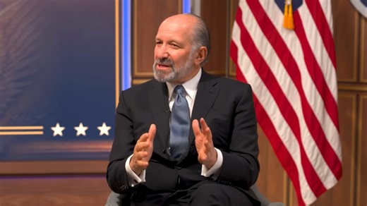 特朗普提出「金卡」移民計劃　美商務部長：日銷千張　賺50億美元